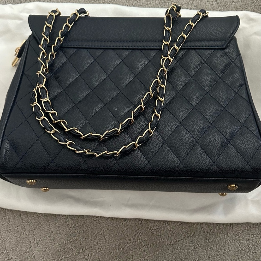 THE GATE Quilted Shoulder Purse + Clutch